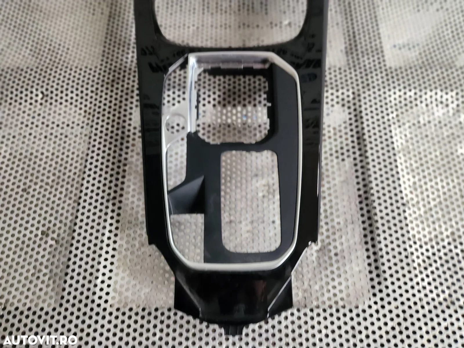 Ornament Trim Consola Centrala Schimbator Bmw Seria 1 F40 F41 Volan Stanga Mic Defect Dezmembrez Bm - 6