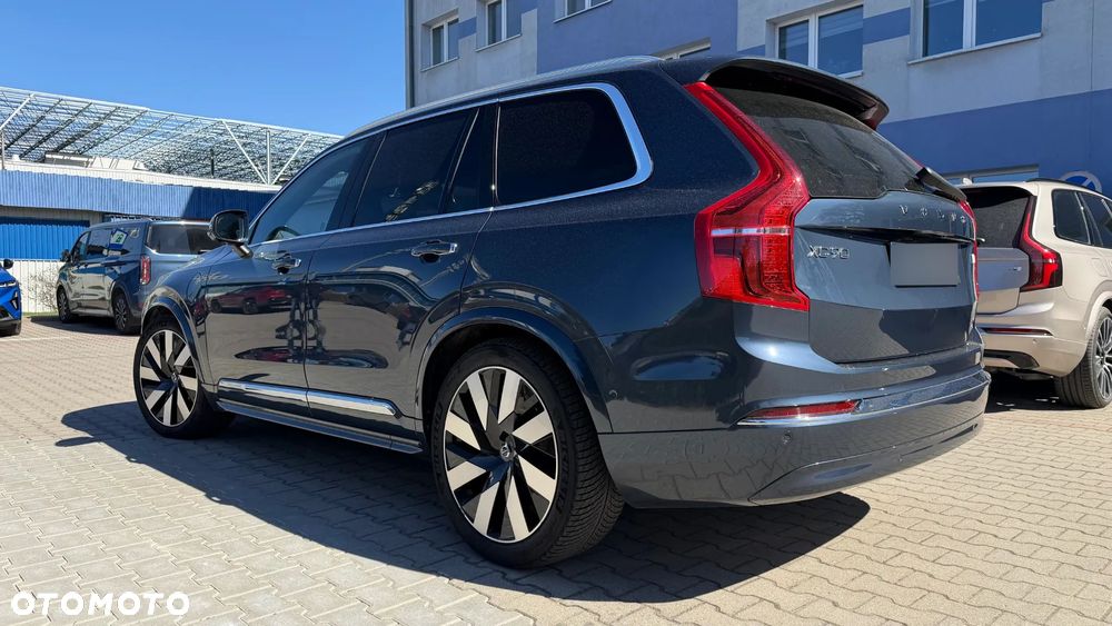 Volvo XC 90 T8 AWD Plug-In Hybrid Core 7os - 2