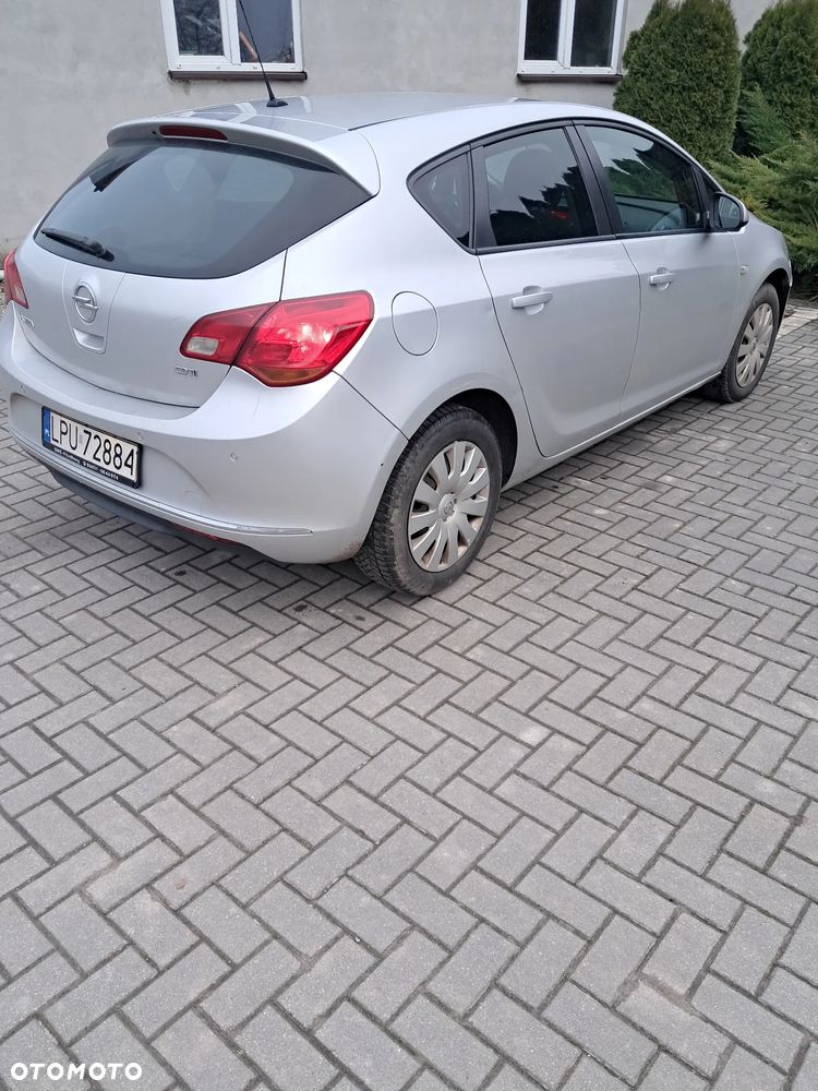 Opel Astra 1.7 CDTI - 4