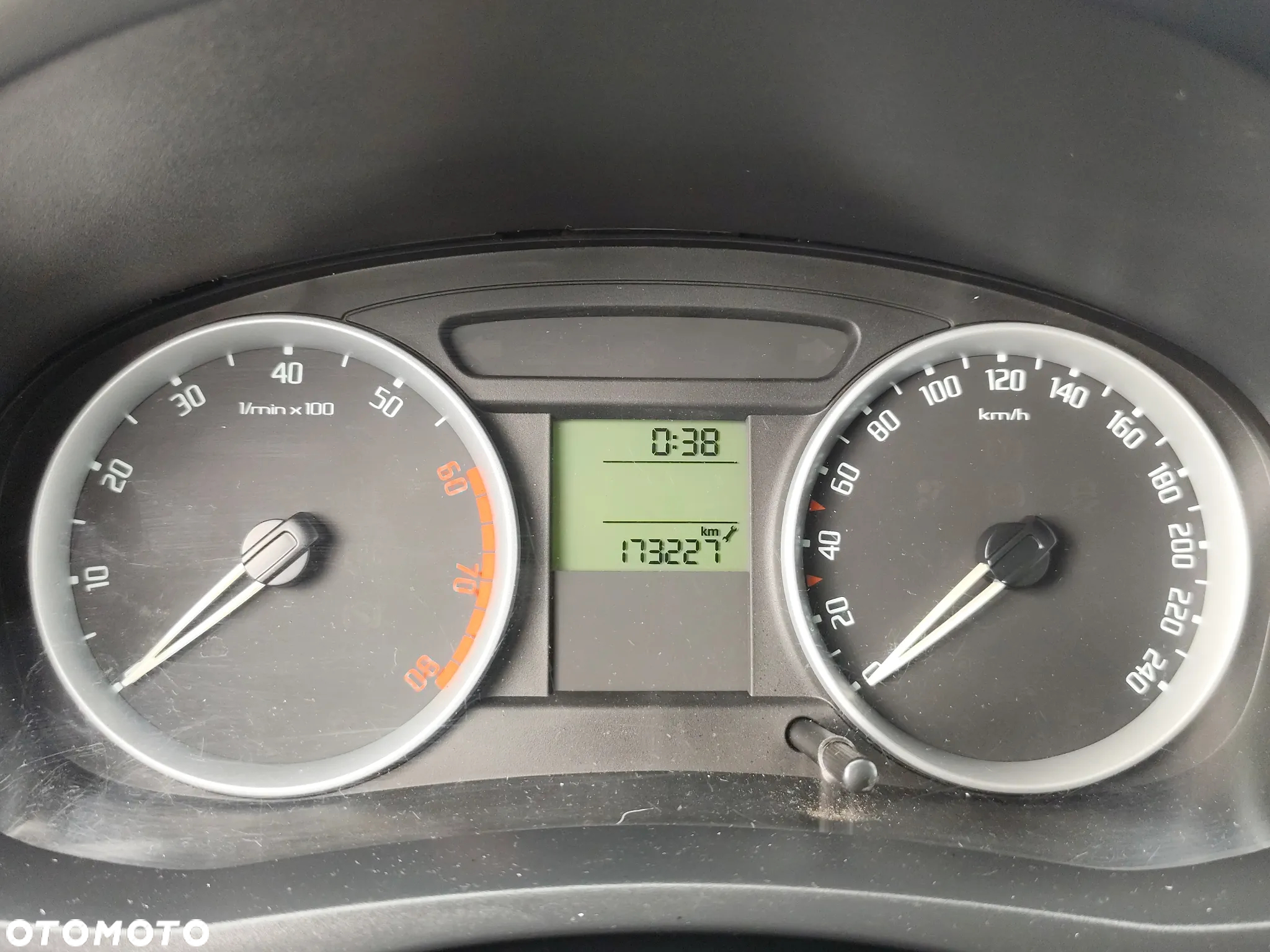 Skoda Roomster 1.2 12V HTP - 10