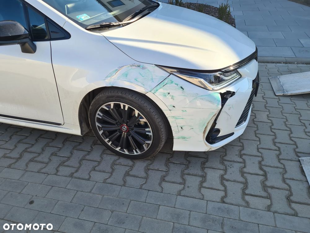 Toyota Corolla 1.6 GR Sport - 12