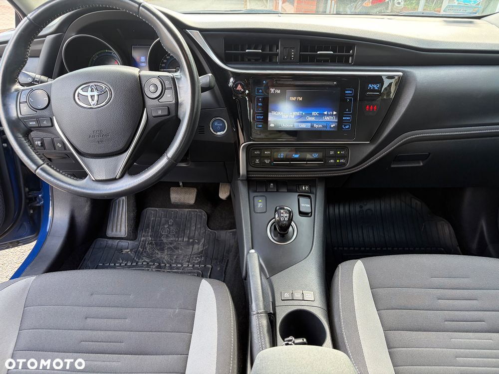 Toyota Auris - 13