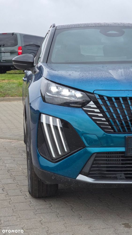 Peugeot 2008 - 12