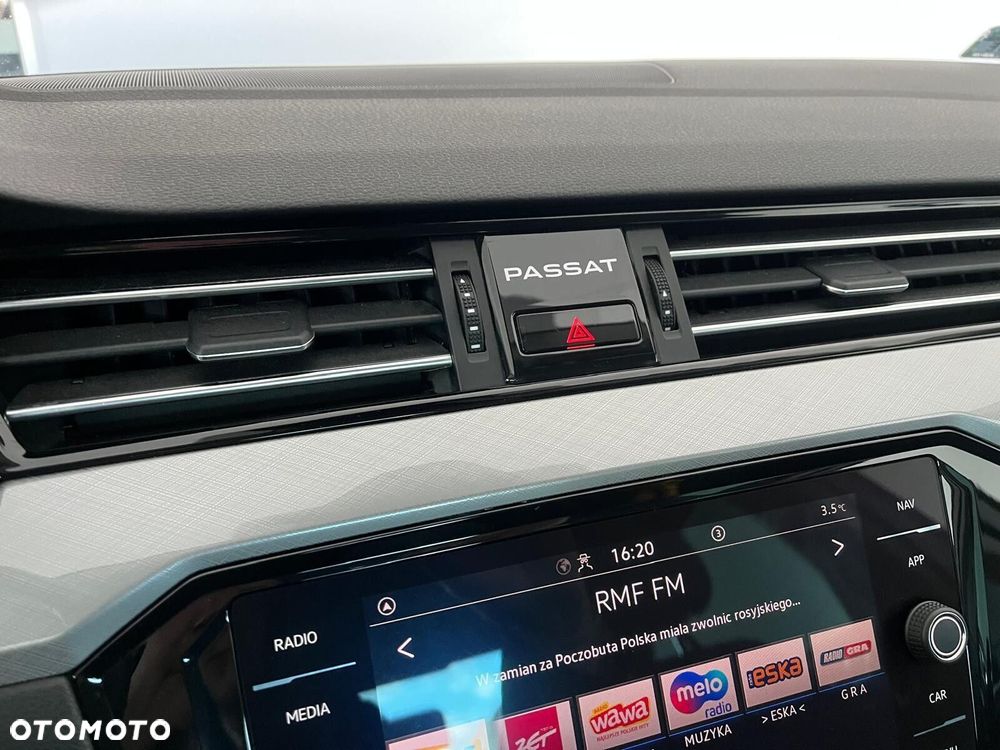 Volkswagen Passat - 25