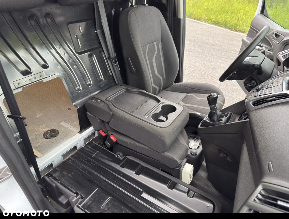 Ford Transit Connect L2 (LONG) - 14