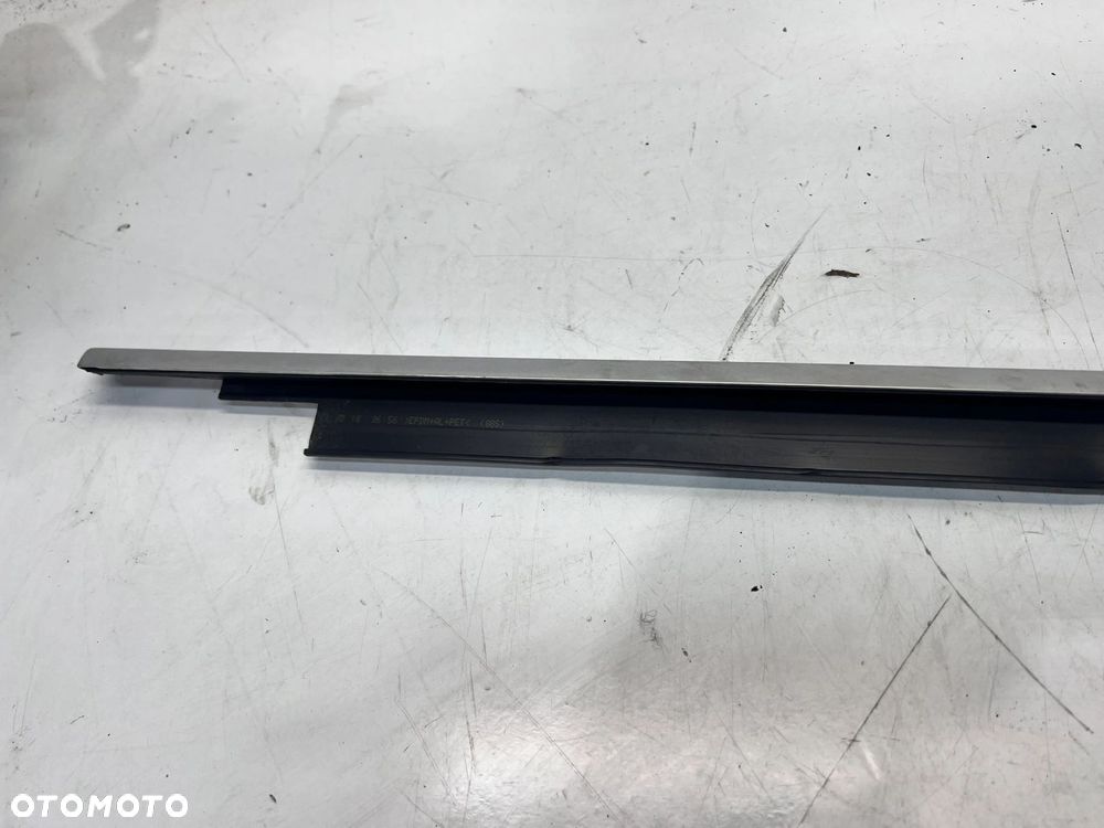 LISTWA CHROM DRZWI PRAWY PRZÓD AUDI A3 8V SEDAN 8V5853284 - 2
