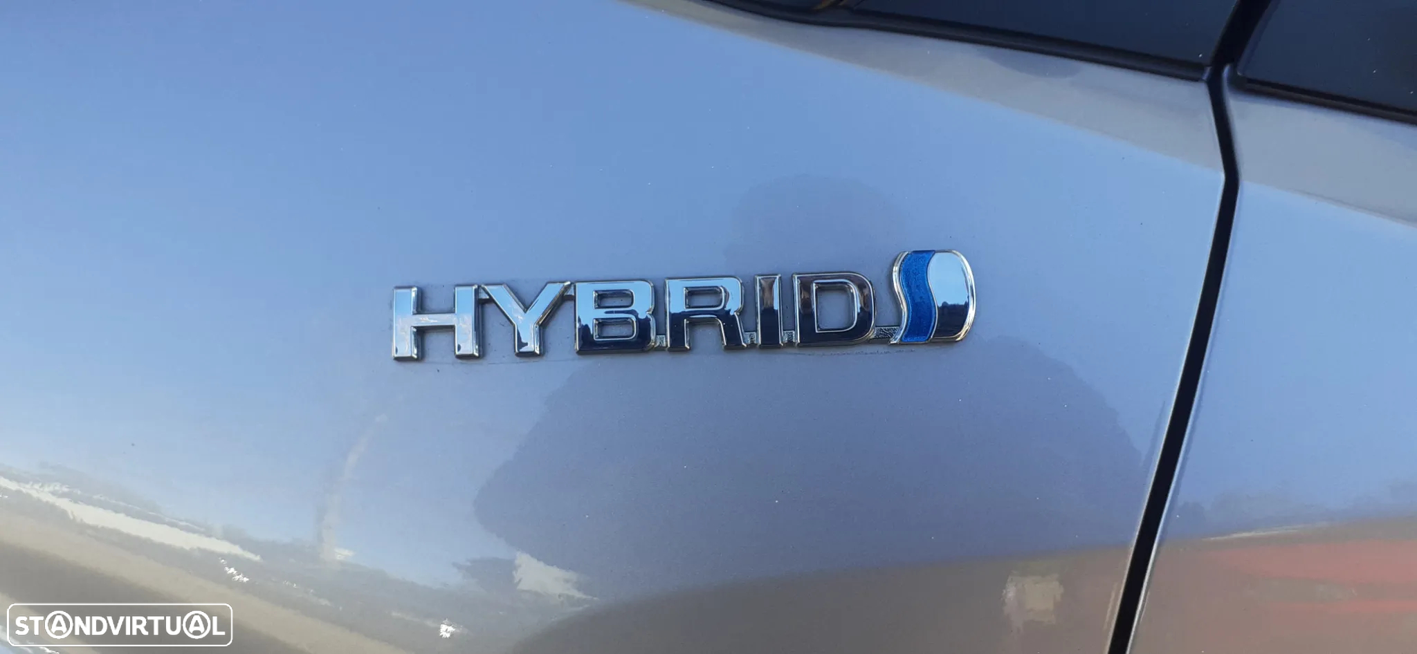 Toyota C-HR 1.8 HSD Exclusive+P.Luxury - 31
