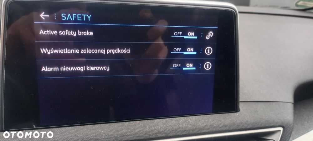 Peugeot 3008 PureTech 130 Stop & Start GPF EAT8 Allure - 22