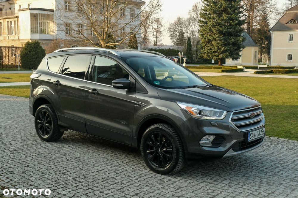 Ford Kuga 2.0 TDCi 4x4 Titanium - 9