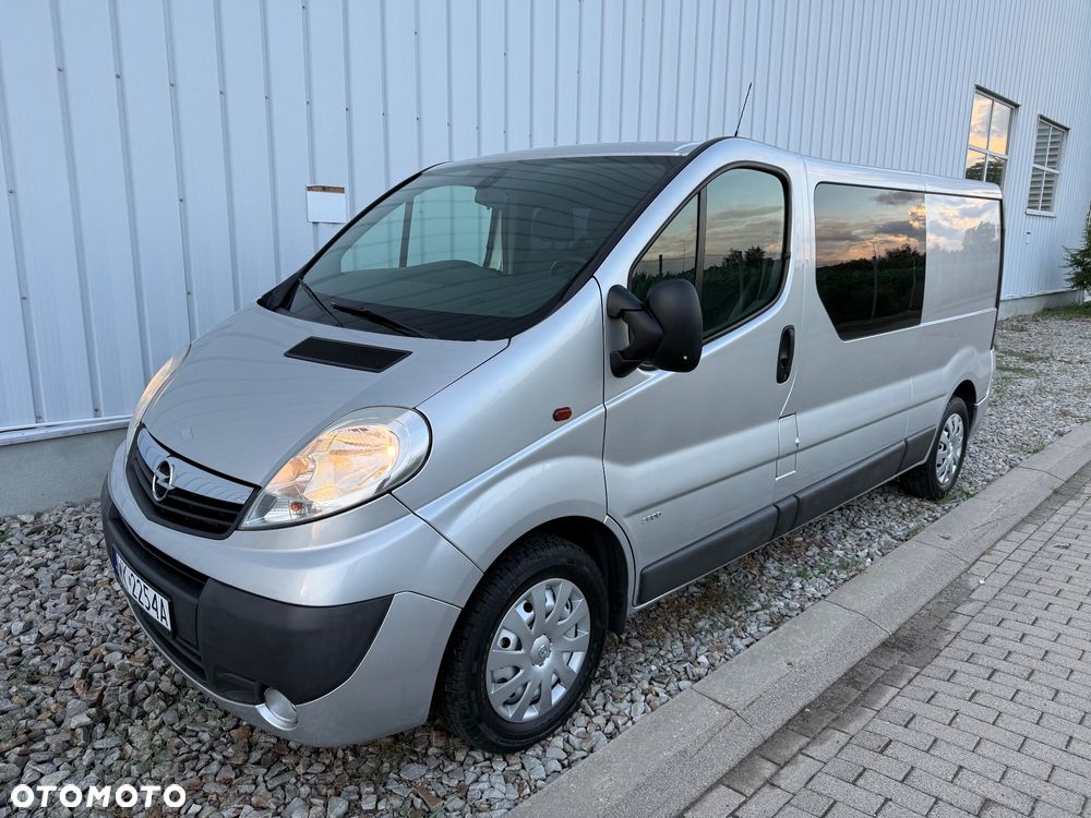 Opel Vivaro - 1