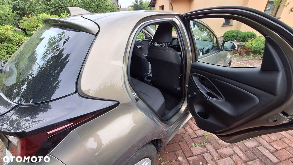 Toyota Yaris 1.5 Comfort CVT - 6
