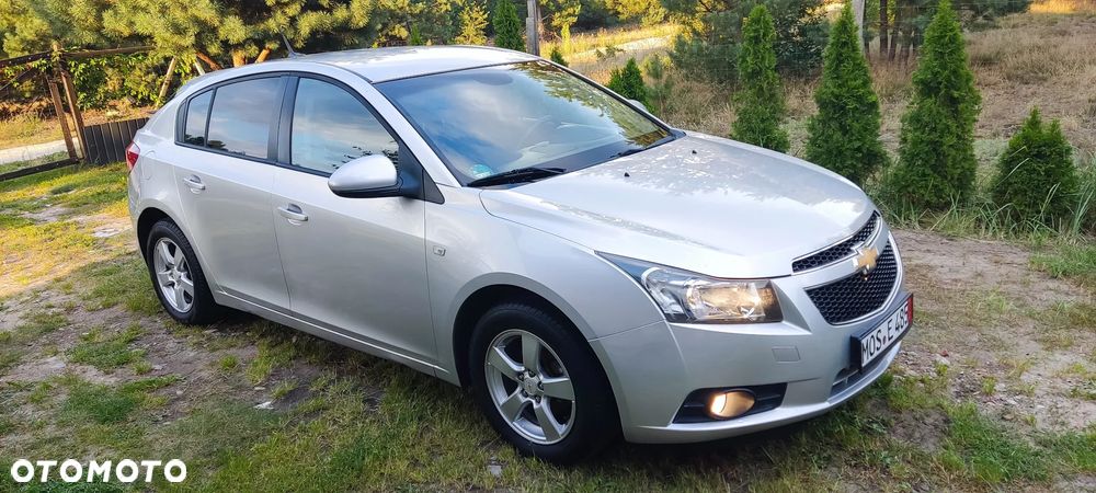 Chevrolet Cruze - 15