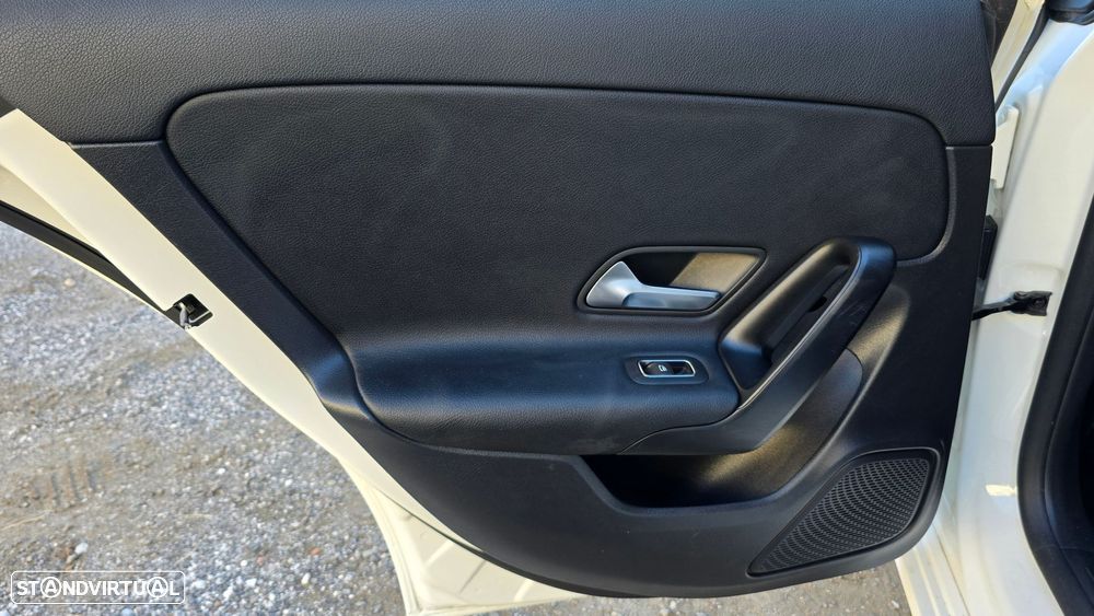 Mercedes-Benz CLA 250 - 56