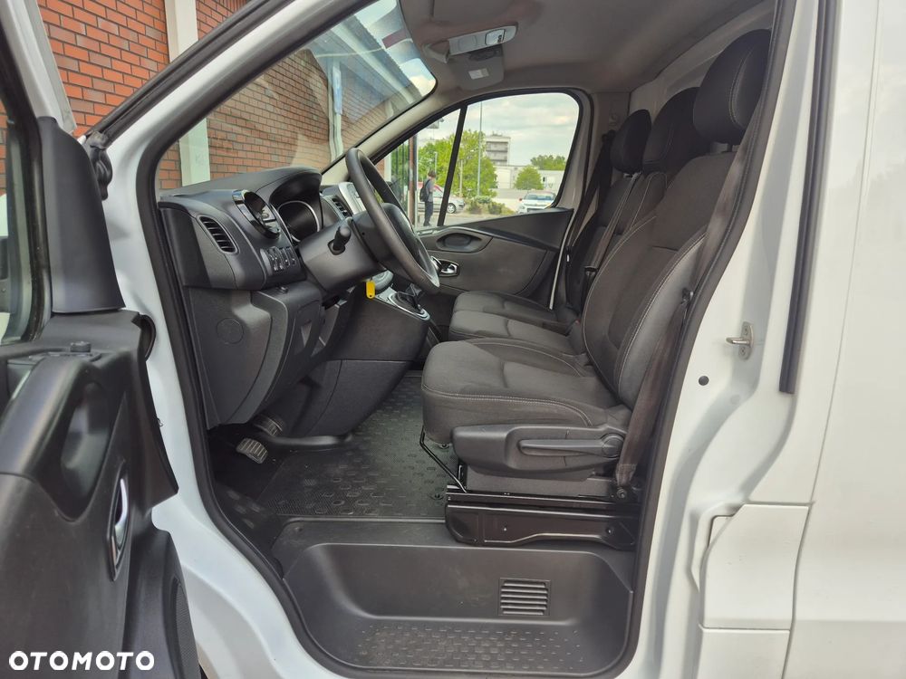 Renault Trafic - 12