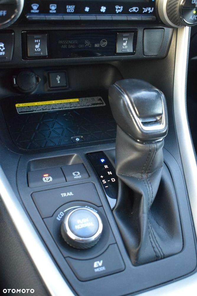 Toyota RAV4 2.5 Hybrid Selection 4x4 - 19