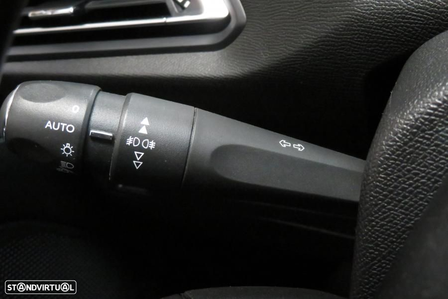 Peugeot 308 1.5 BlueHDi Style - 23