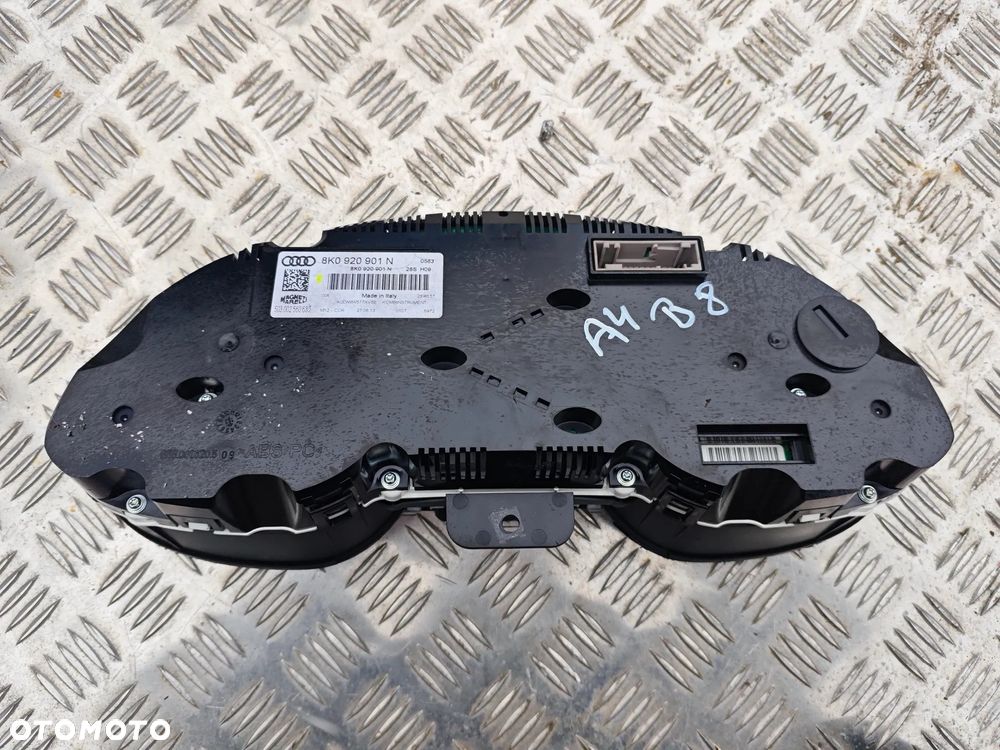 AUDI A4 B8 LIFT LICZNIK ZEGARY EUROPA 8K0920901N - 2