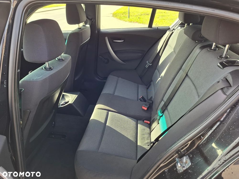 BMW Seria 1 118d - 11