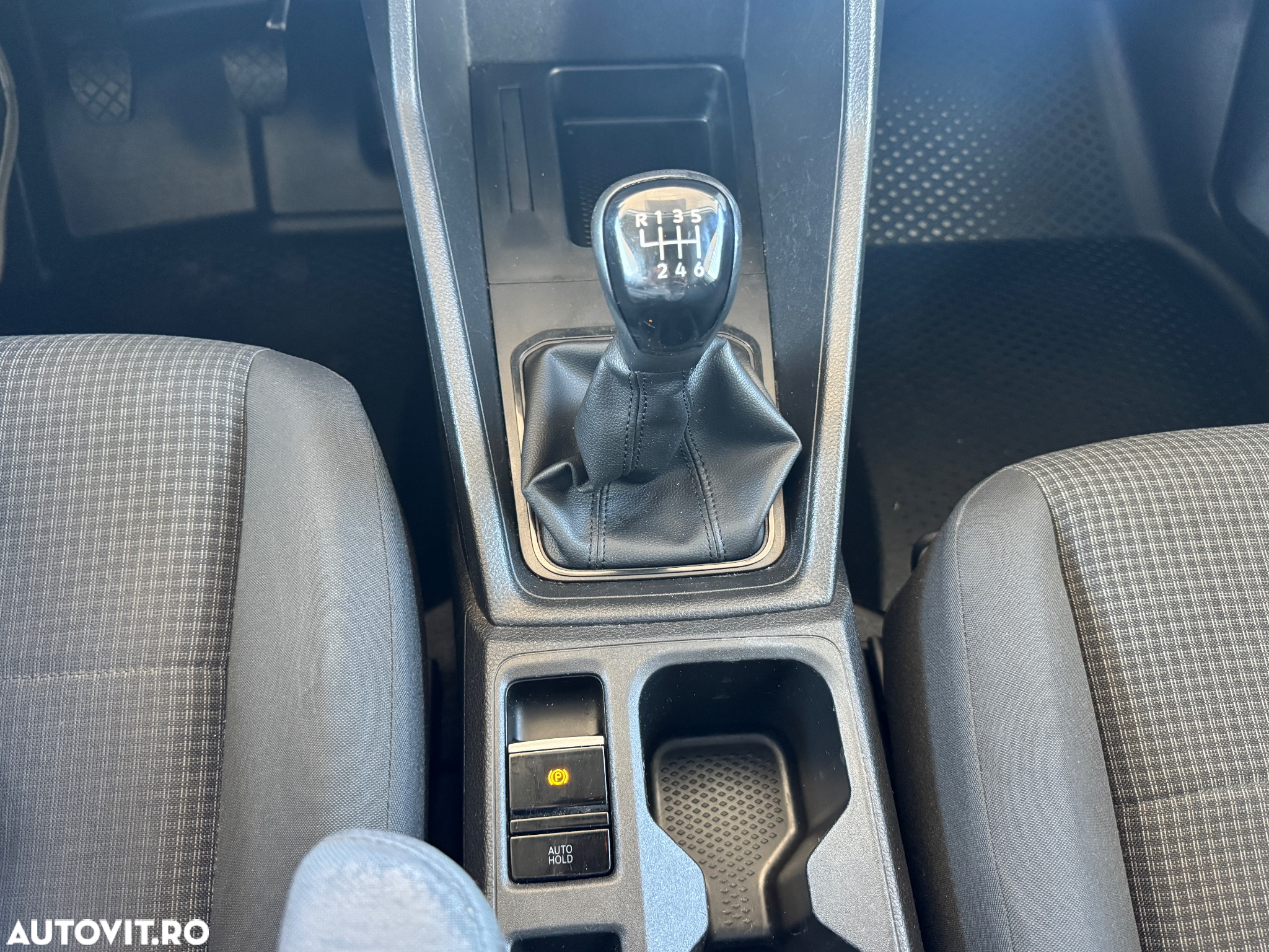 Volkswagen Caddy 2.0 TDI 90 kW - 15