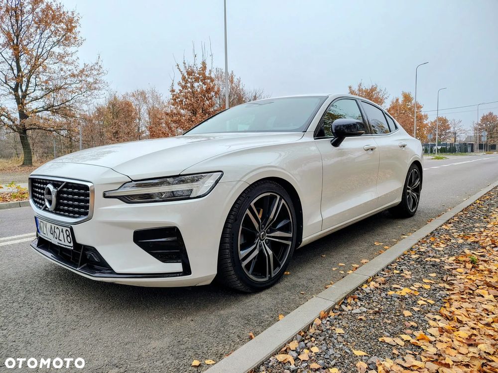Volvo S60 T4 R-Design - 3