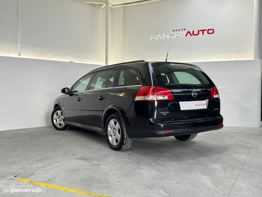 Opel Vectra Caravan 1.9 CDTi Executive - 10