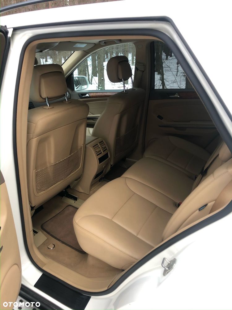 Mercedes-Benz ML - 8