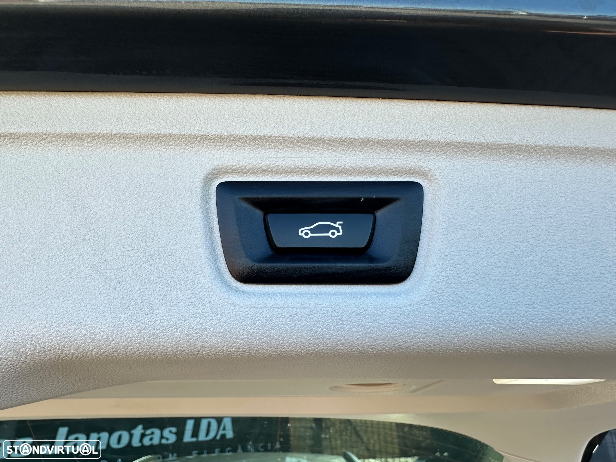 BMW 330 e Touring Aut. Advantage - 34