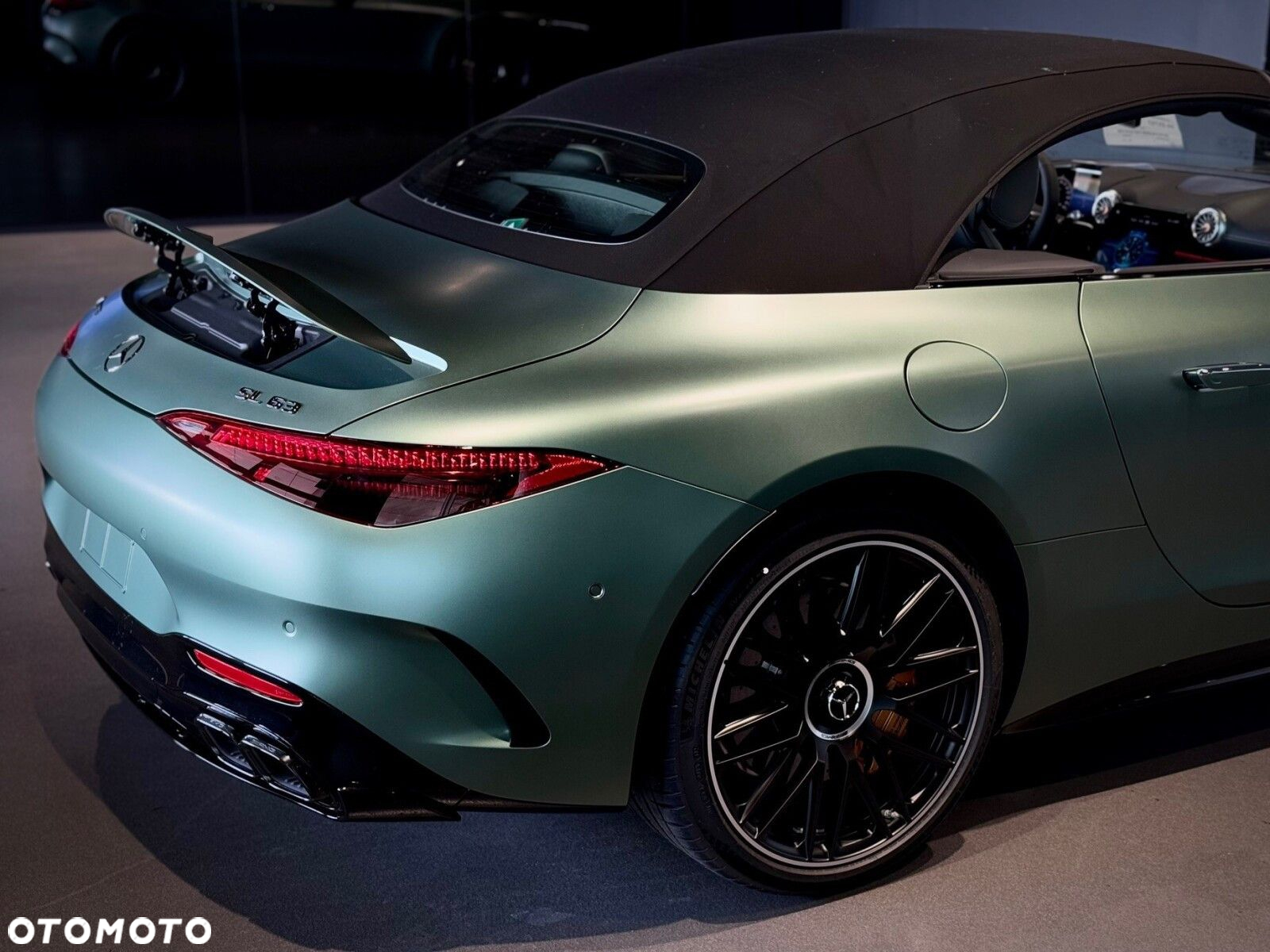Mercedes-Benz SL - 11