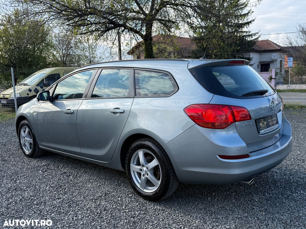 Opel Astra 1.4 Turbo Design Edition - 3