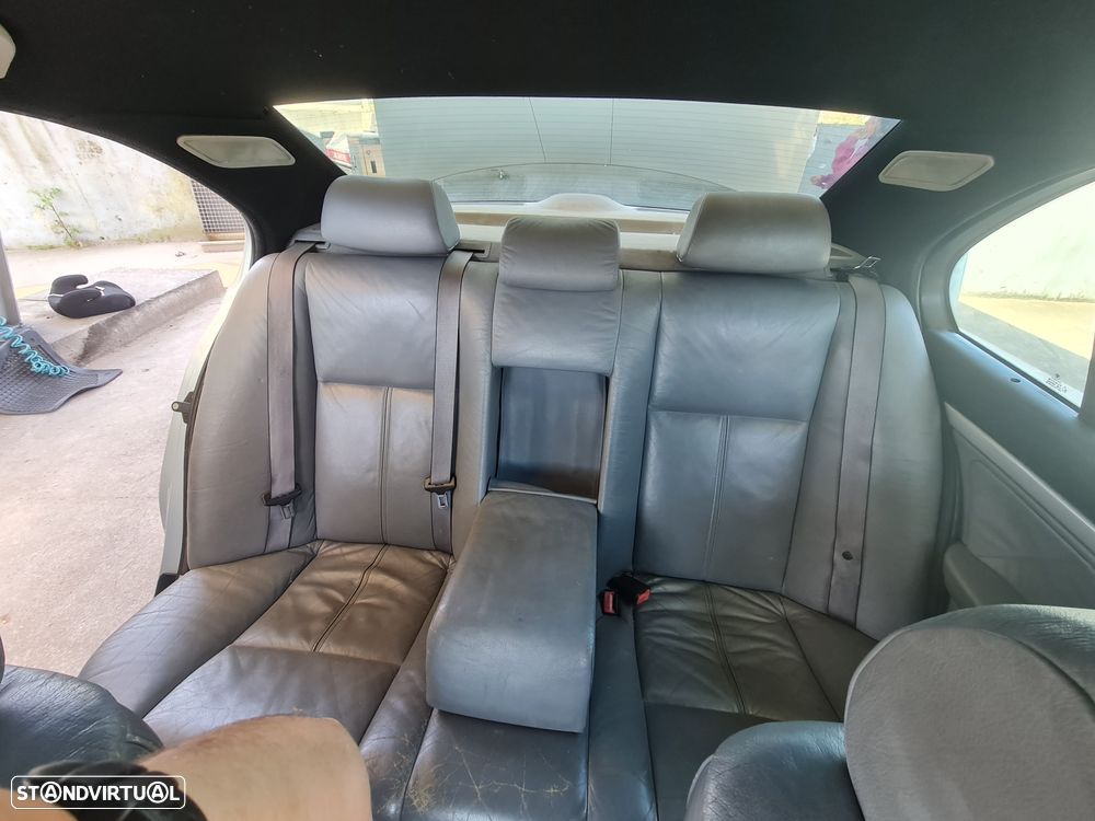 BMW 520 i Touring - 2