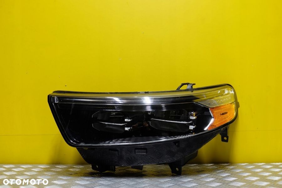 FORD EXPLORER 2020- REFLEKTOR LAMPA MID LED LEWA LB5B-13W030-BH USA - 1