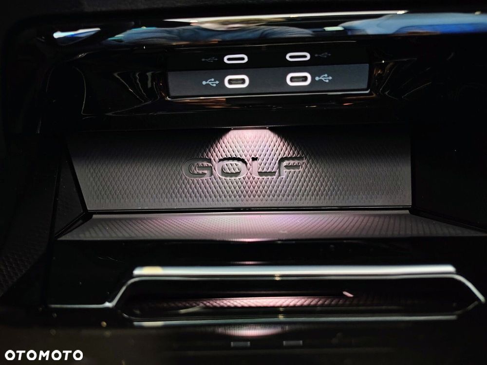 Volkswagen Golf Variant - 21