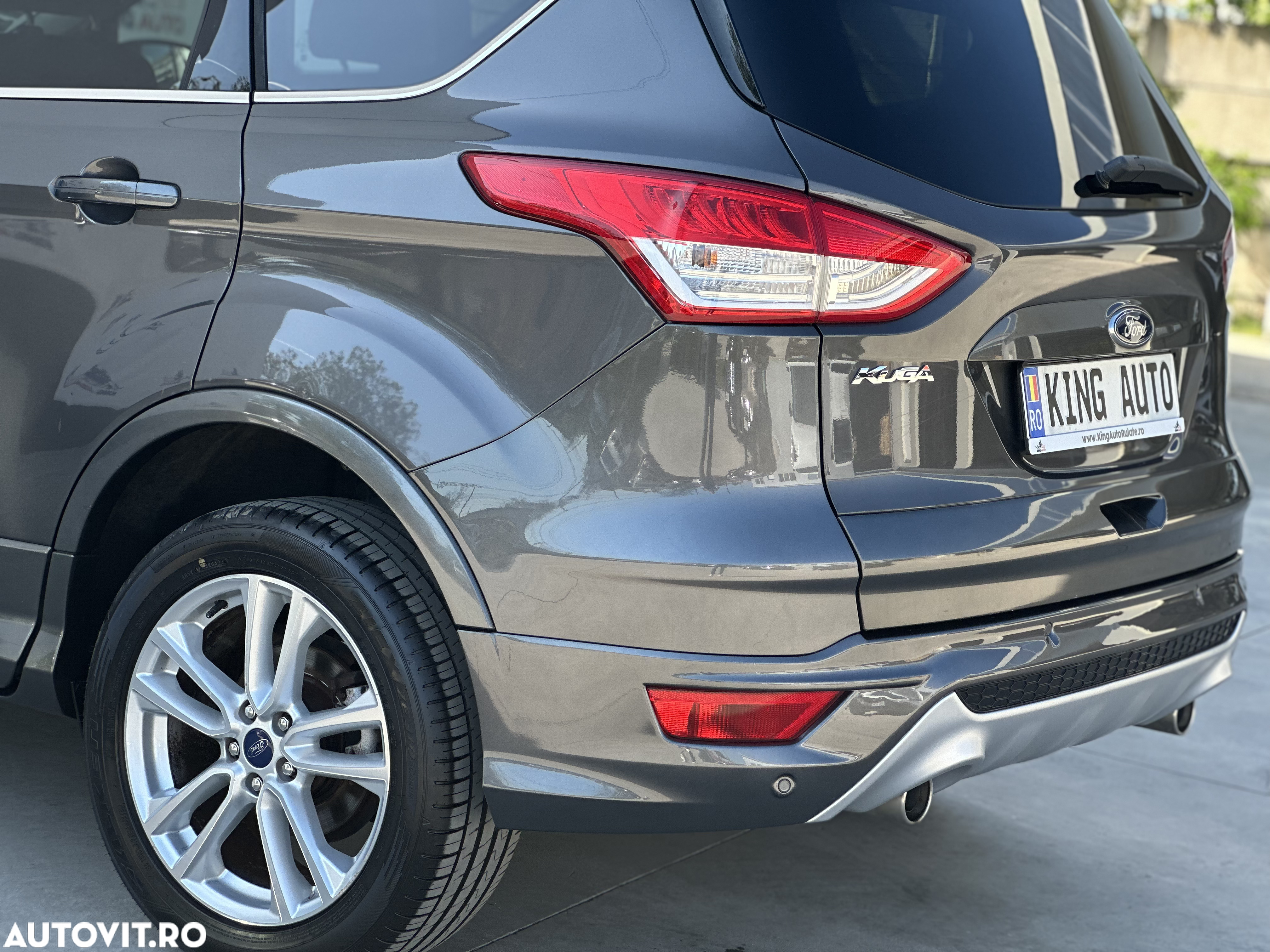 Ford Kuga 2.0 TDCi 4x4 Aut. Business Edition - 6