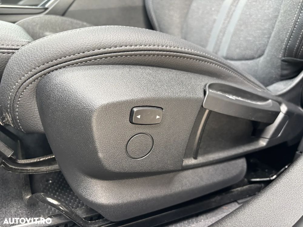 BMW Seria 2 218i Aut. - 34