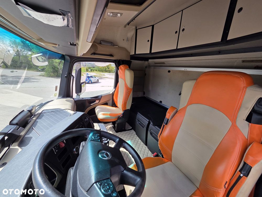 Mercedes-Benz ACTROS - 6