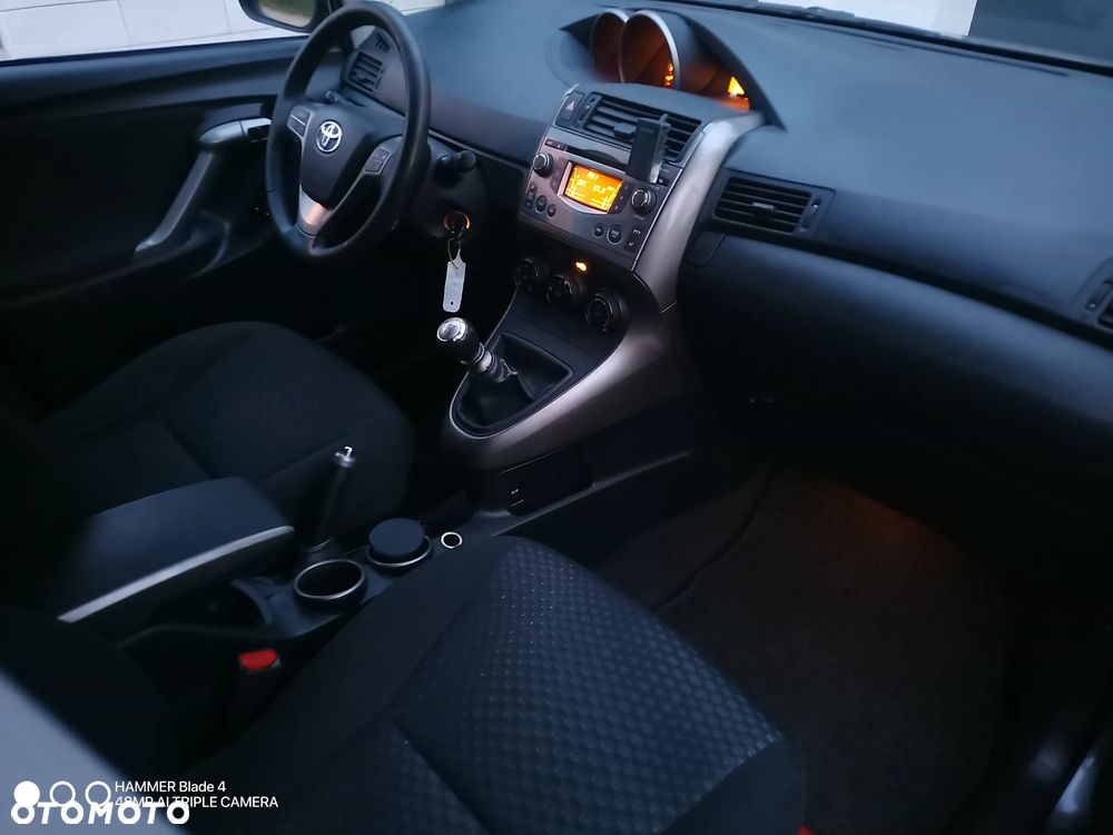 Toyota Verso 2.0 D-4D Edition - 19
