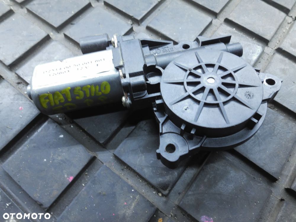 FIAT STILO SILNICZEK SZYBY PRAWY PRZÓD 50001601 - 1