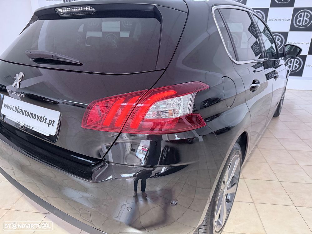 Peugeot 308 PureTech 130 GPF EAT8 Stop & Start Allure Pack - 36