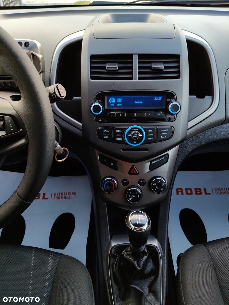 Chevrolet Aveo 1.2 LT - 18