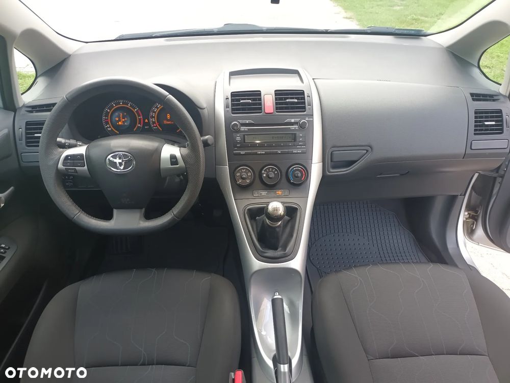 Toyota Auris 1.33 VVT-i Life Comfort - 13