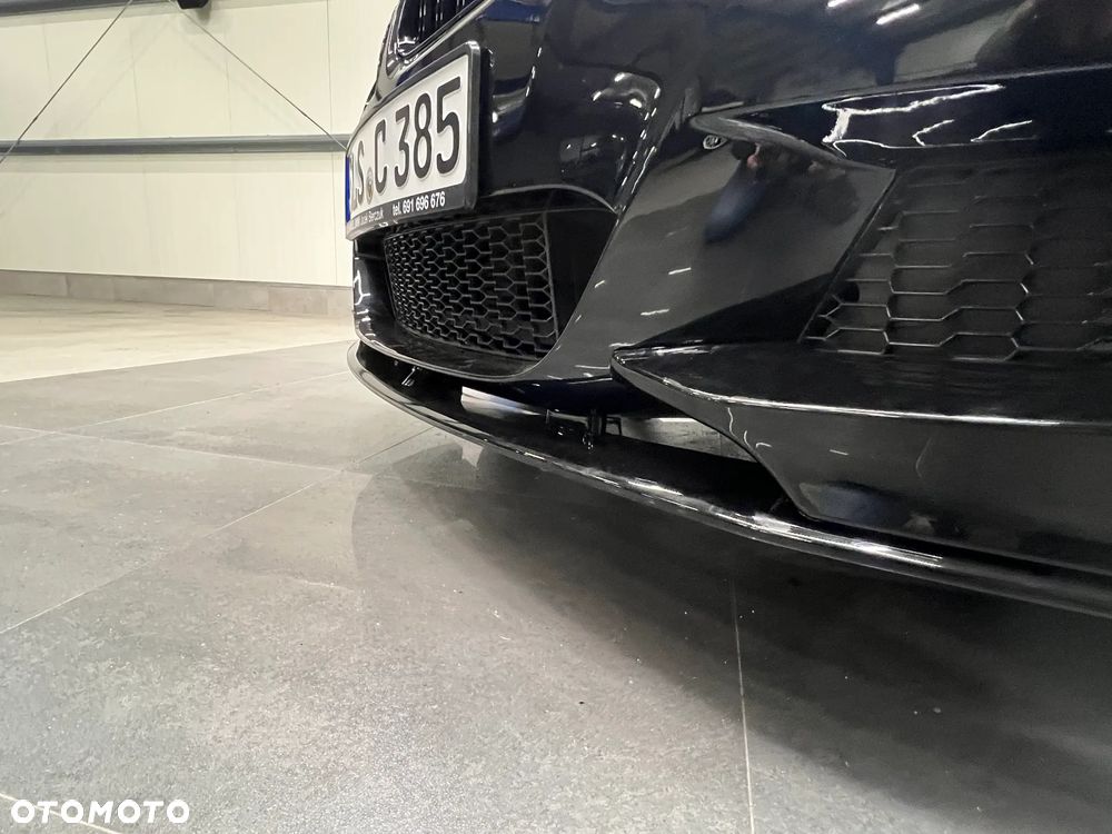 BMW Seria 3 320d DPF M Sport Edition - 11