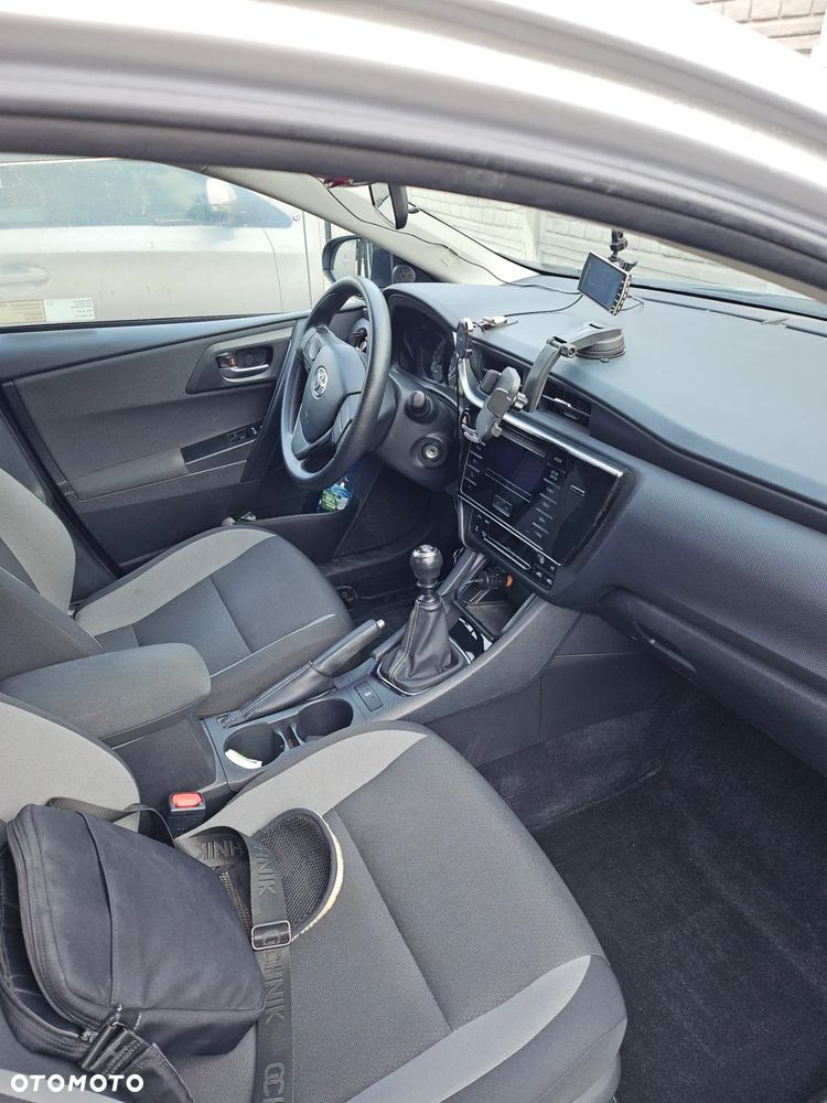 Toyota Auris 1.6 Active - 10