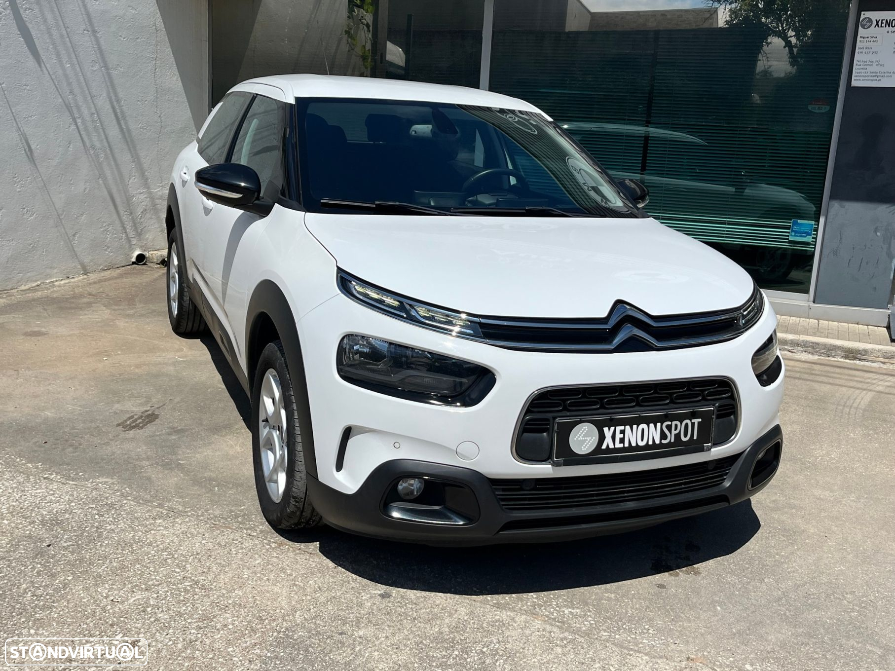 Citroën C4 Cactus 1.2 PureTech Feel Business - 4