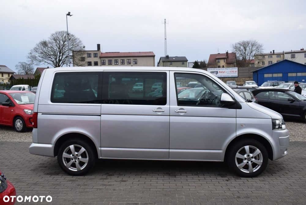 Volkswagen Caravelle - 2
