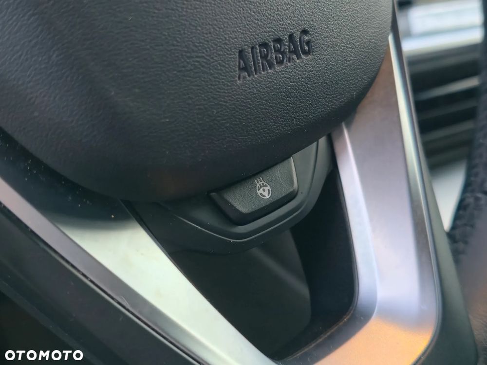 BMW Seria 3 330i xDrive Sport Line - 18