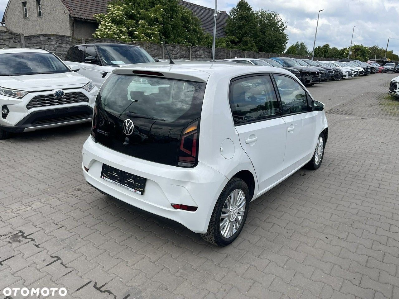 Volkswagen up! Eco (BlueMotion Technology) move - 2