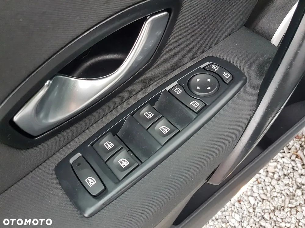 Renault Megane Grandtour 2.0 140 CVT Dynamique - 18