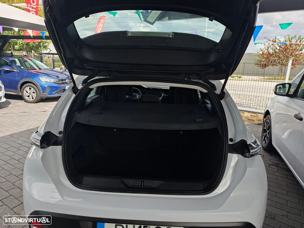 Peugeot 308 1.5 BlueHDi Active Pack EAT8 — fotografia 24