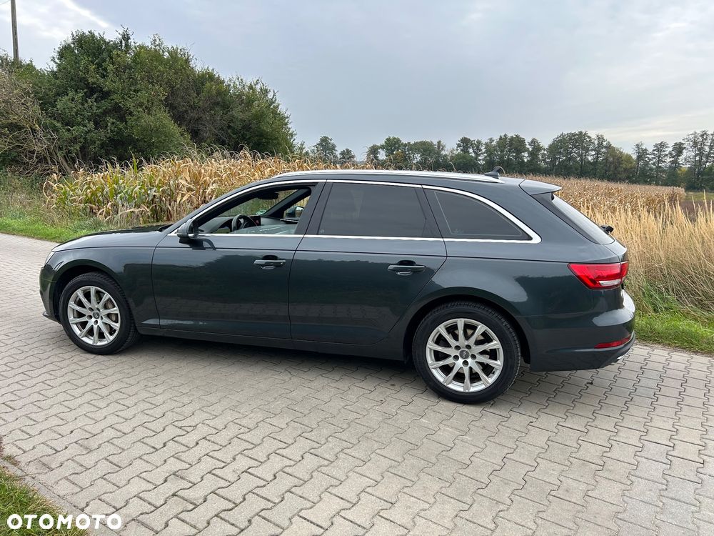 Audi A4 Avant - 11