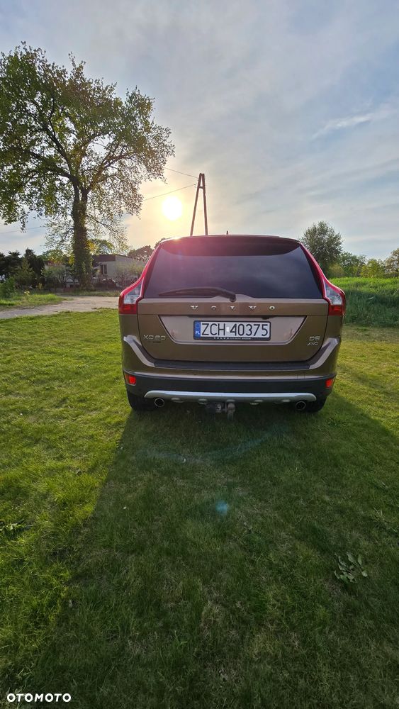 Volvo XC 60 D5 AWD Summum - 4